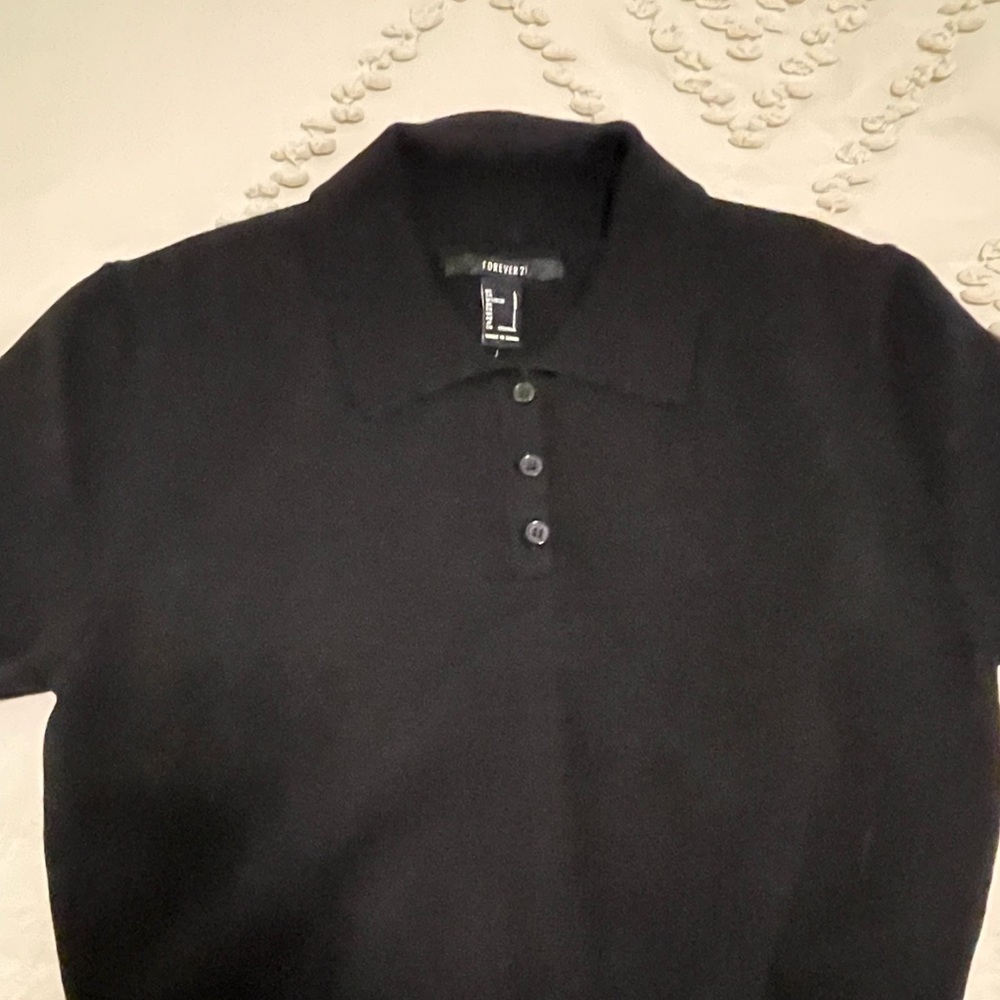 Black collared t-Shirt